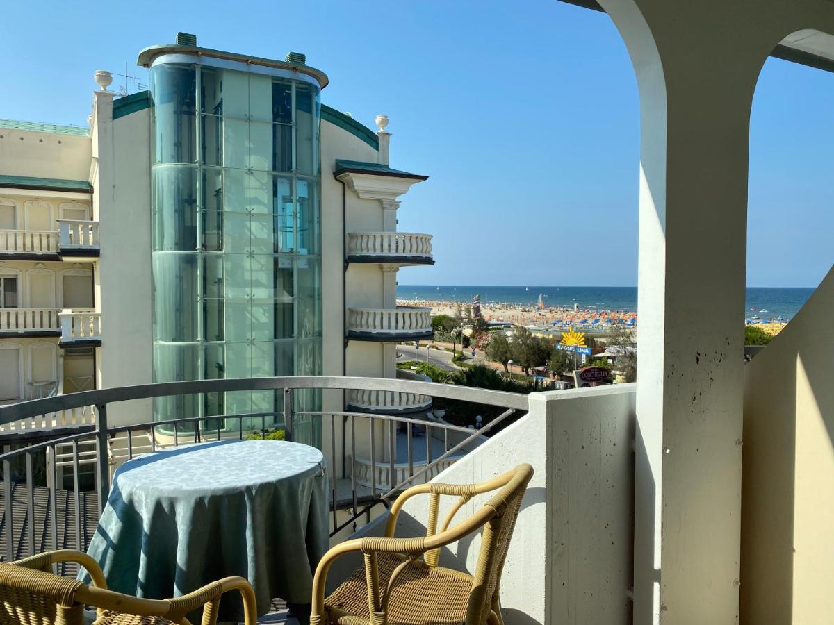 Hotel Moderno - Bed & Breakfast Cervia Kültér fotó